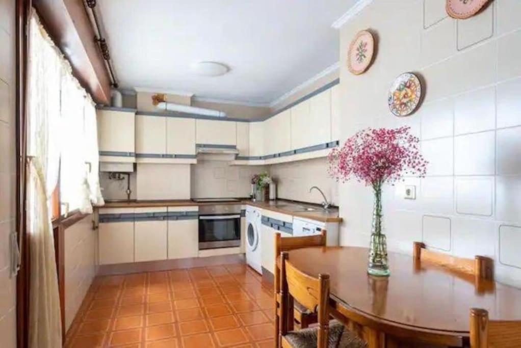 Apartament Luminoso Piso Grande Con Garaje En El Centro. Santander Zewnętrze zdjęcie